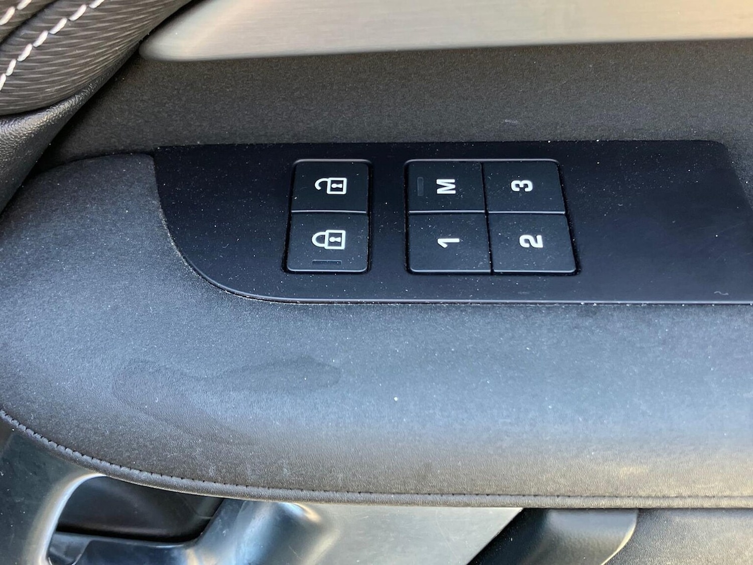 Used Land Rover Discovery 2022 for sale - 78191770: Photo 25