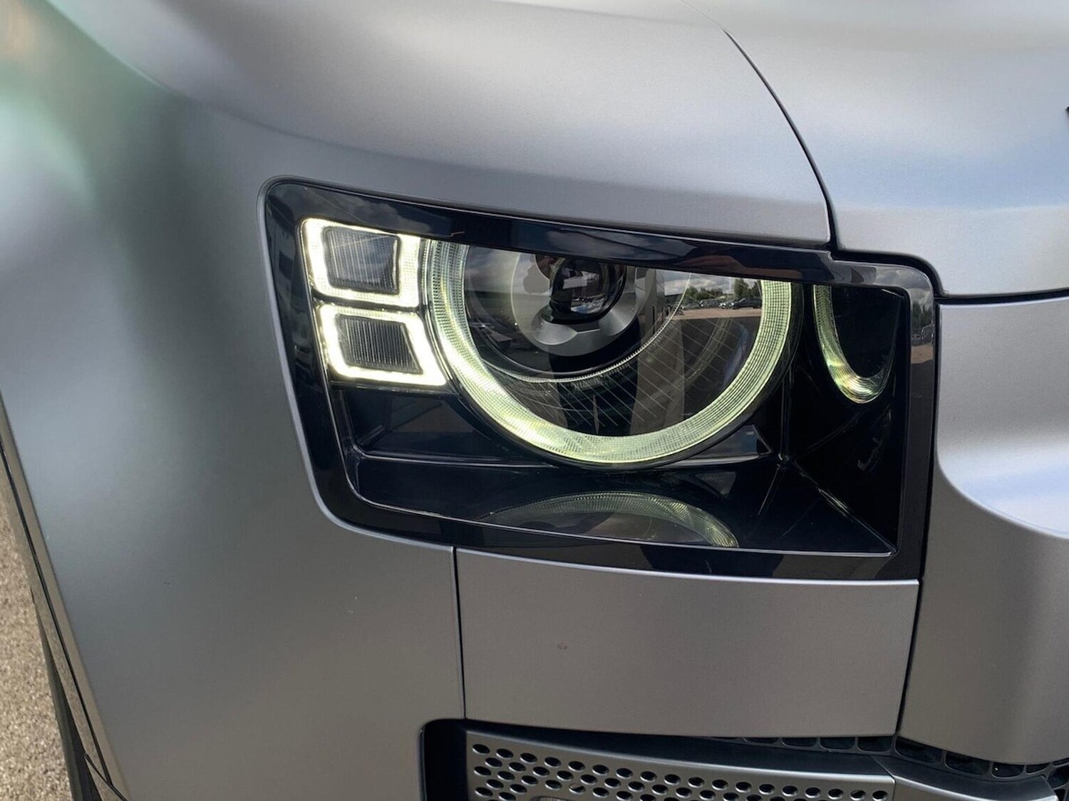 Used Land Rover Defender 2023 for sale - 77489442: Photo 17