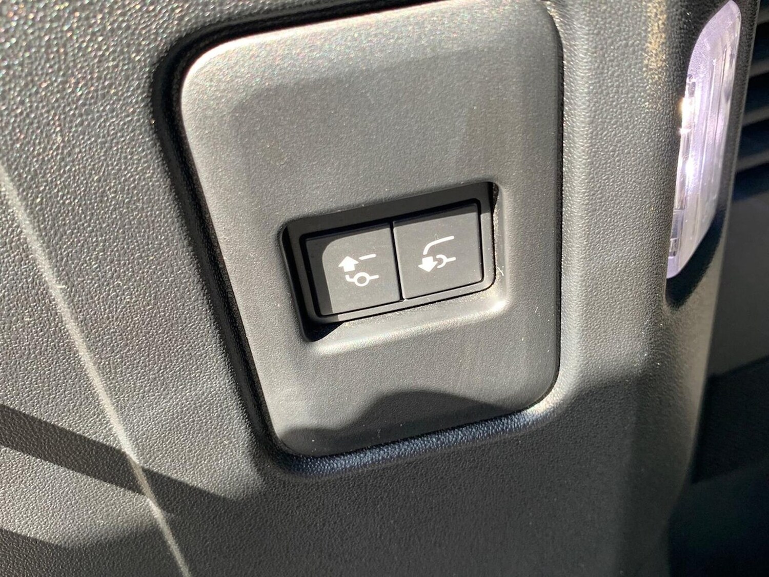 Used Land Rover Defender 2023 for sale - 77489442: Photo 27