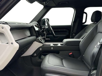 Used Land Rover Defender 2025 for sale - 78310368: Photo