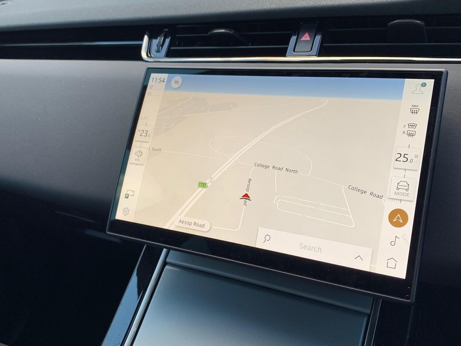 Used Land Rover Range Rover Evoque 2025 for sale - 77488127: Photo 11