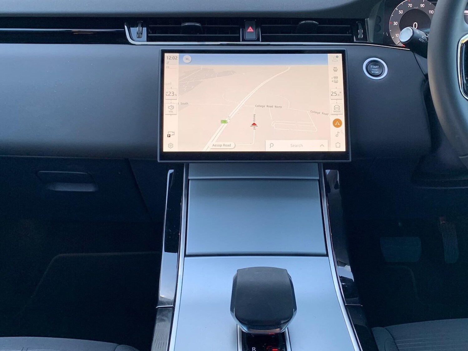 Used Land Rover Range Rover Evoque 2025 for sale - 77488127: Photo 14