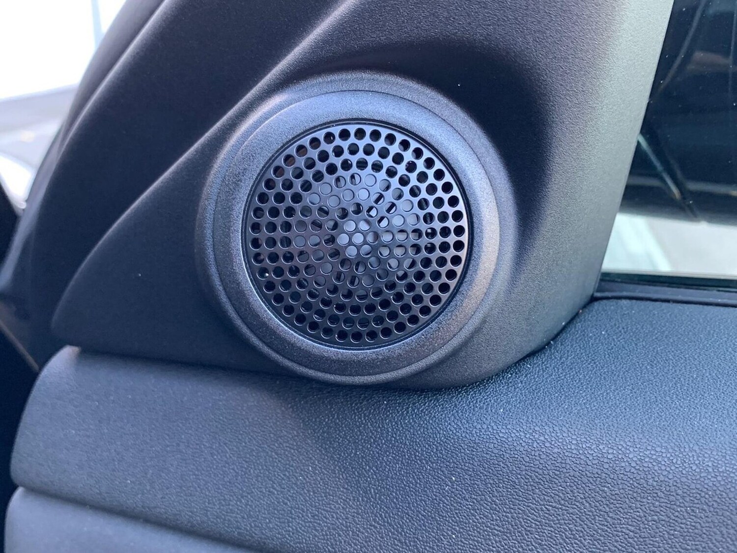 Used Land Rover Range Rover Evoque 2025 for sale - 77488127: Photo 24