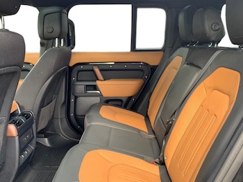 Used Land Rover Defender 2024 for sale - 75970963: Photo