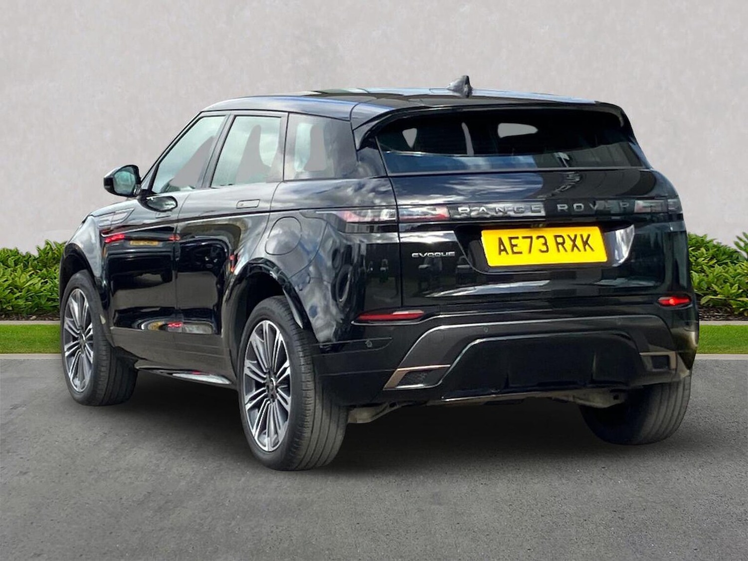 Used Land Rover Range Rover Evoque 2024 for sale - 78191678: Photo 2