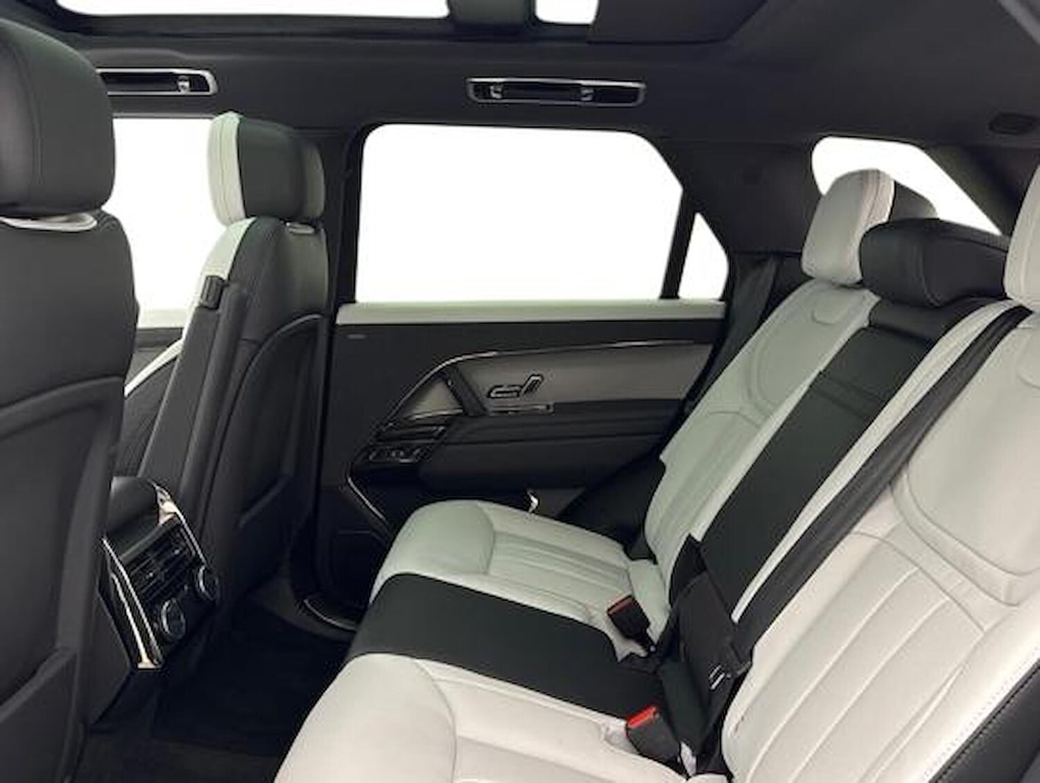 Used Land Rover Range Rover Sport 2024 for sale - 78191683: Photo 6