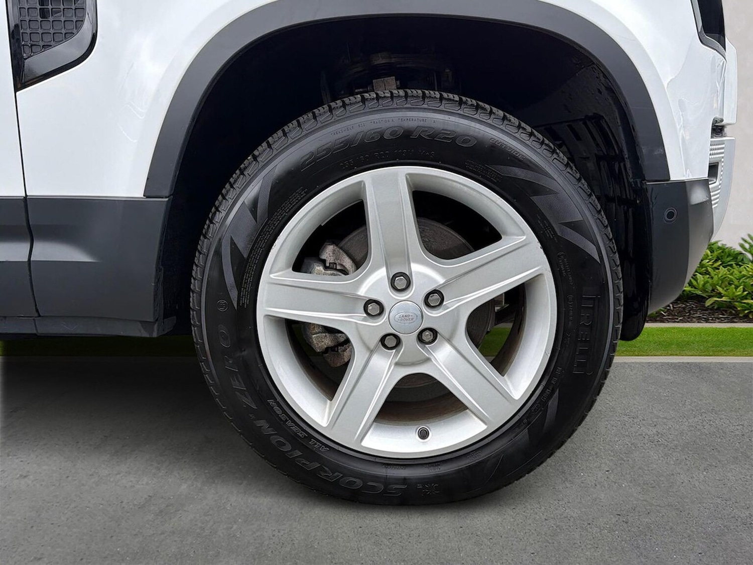 Used Land Rover Defender 2024 for sale - 78191661: Photo 10