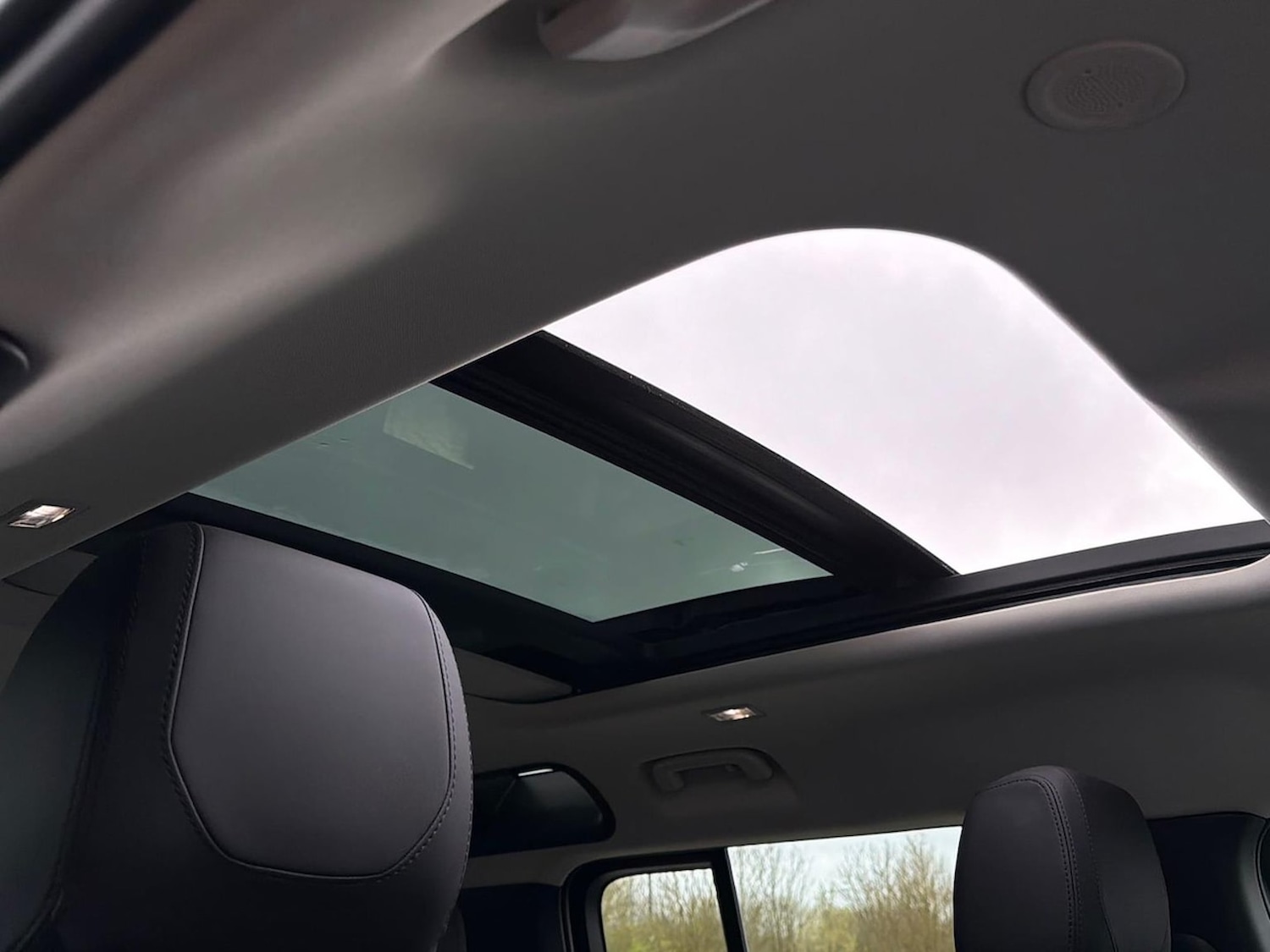 Used Land Rover Defender 2024 for sale - 78191661: Photo 29