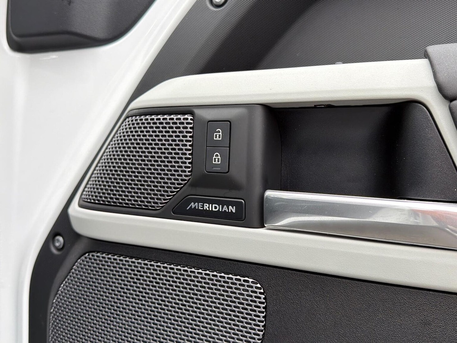 Used Land Rover Defender 2024 for sale - 78191661: Photo 34