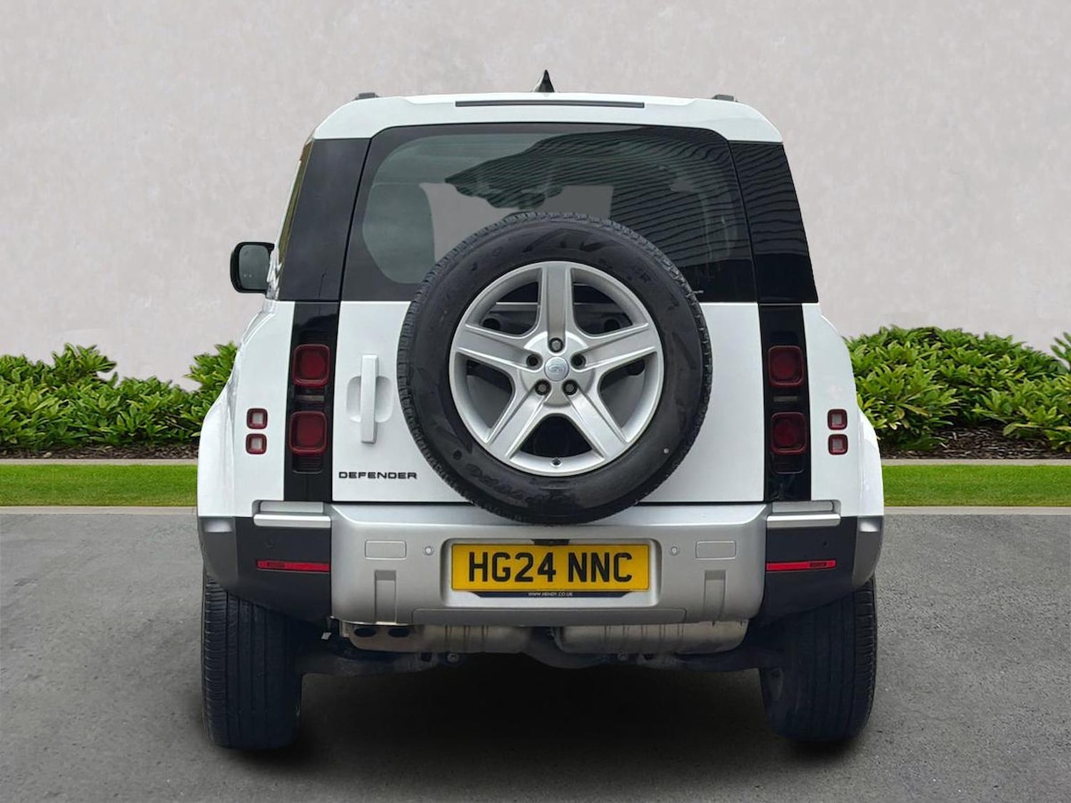 Used Land Rover Defender 2024 for sale - 78191661: Photo 8