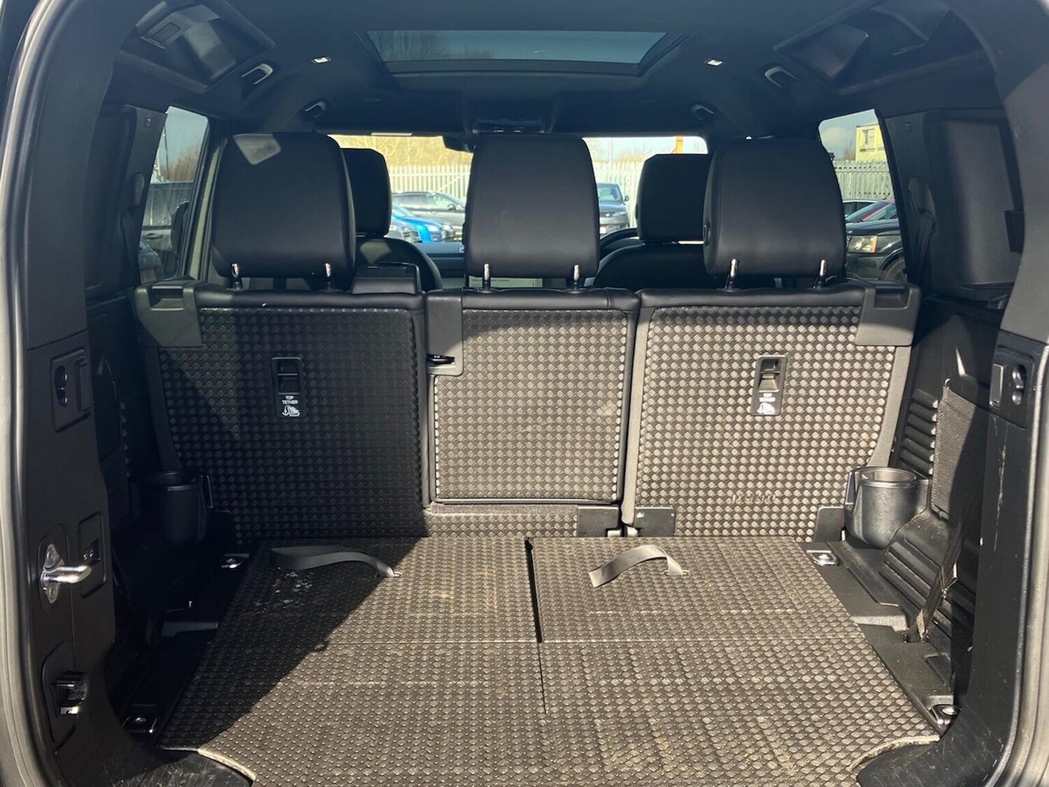 Used Land Rover Defender 2024 for sale - 78106299: Photo 12