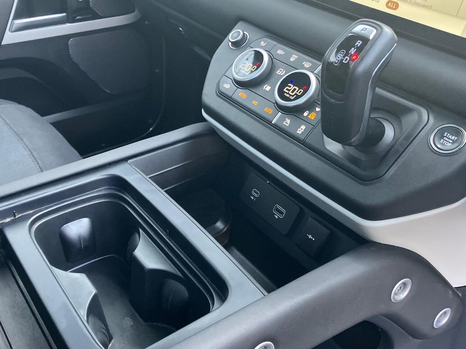 Used Land Rover Defender 2024 for sale - 78106299: Photo 15