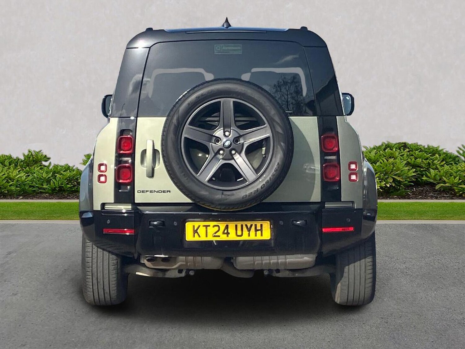 Used Land Rover Defender 2024 for sale - 78106299: Photo 8