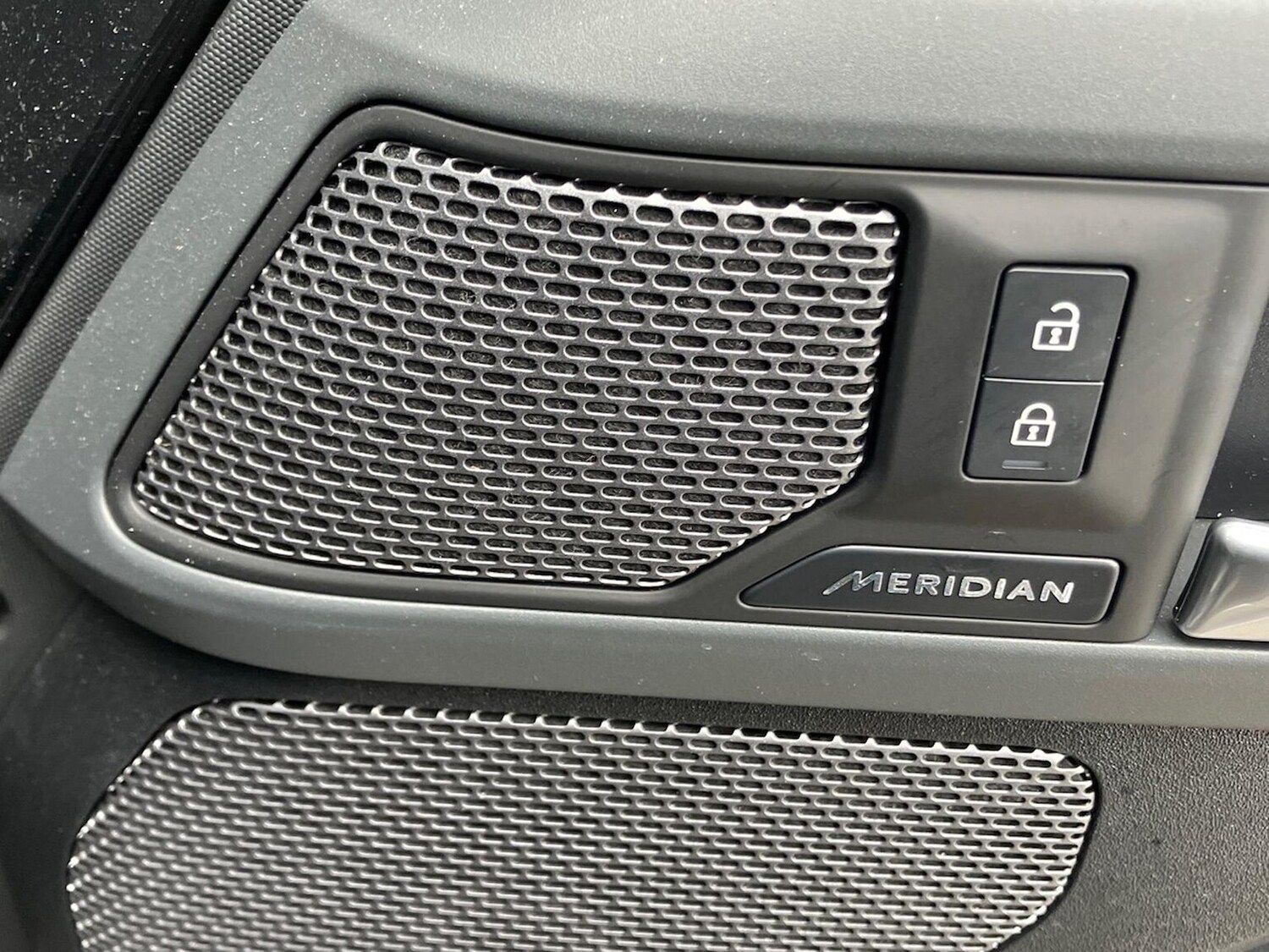 Used Land Rover Defender 2023 for sale - 78191744: Photo 26