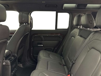 Used Land Rover Defender 2024 for sale - 78310590: Photo
