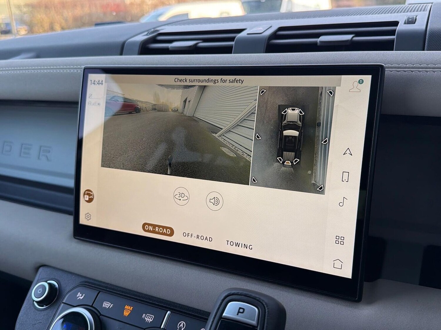 Used Land Rover Defender 2023 for sale - 77488137: Photo 12