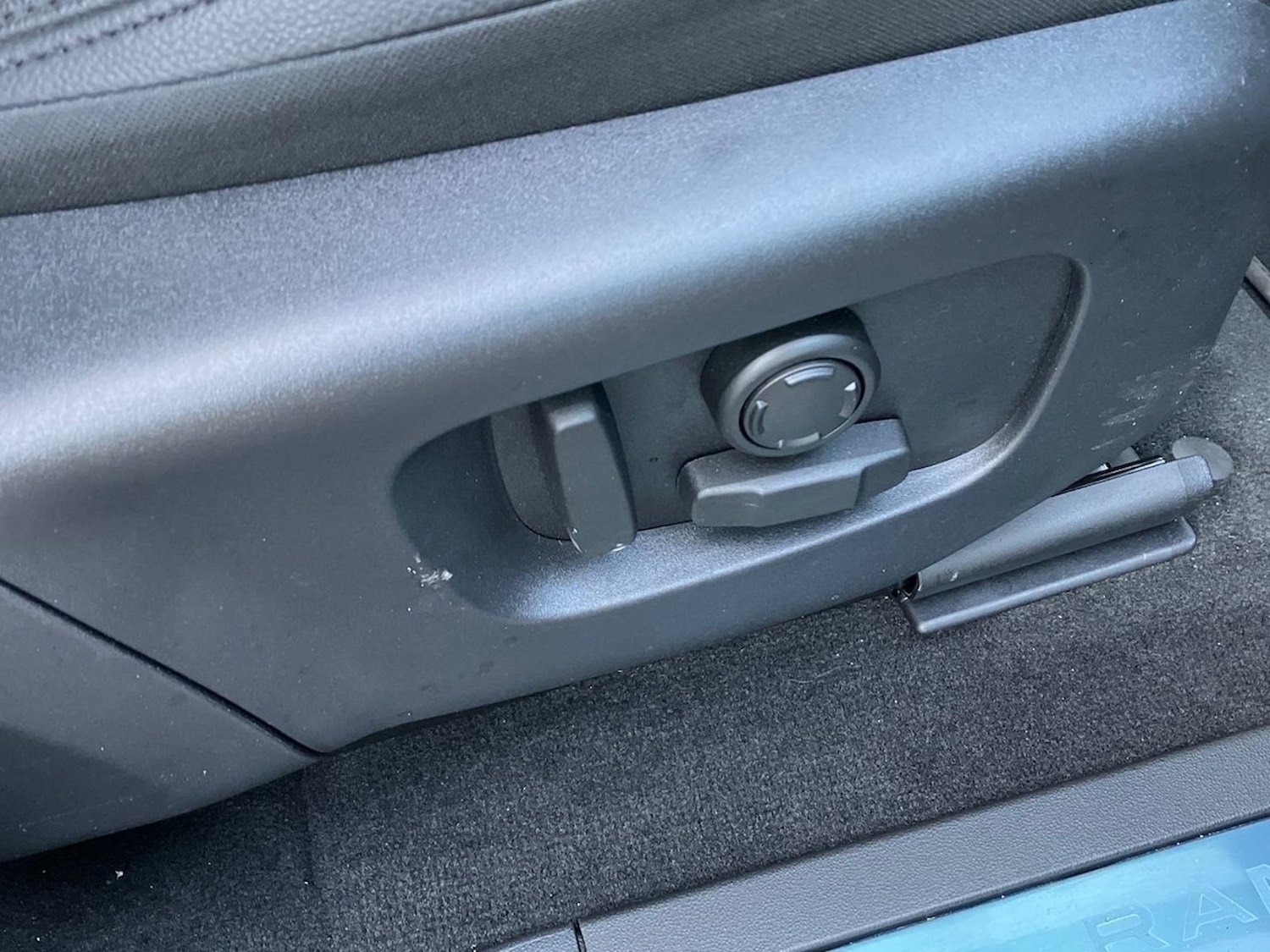 Used Land Rover Range Rover Evoque 2025 for sale - 77807304: Photo 32