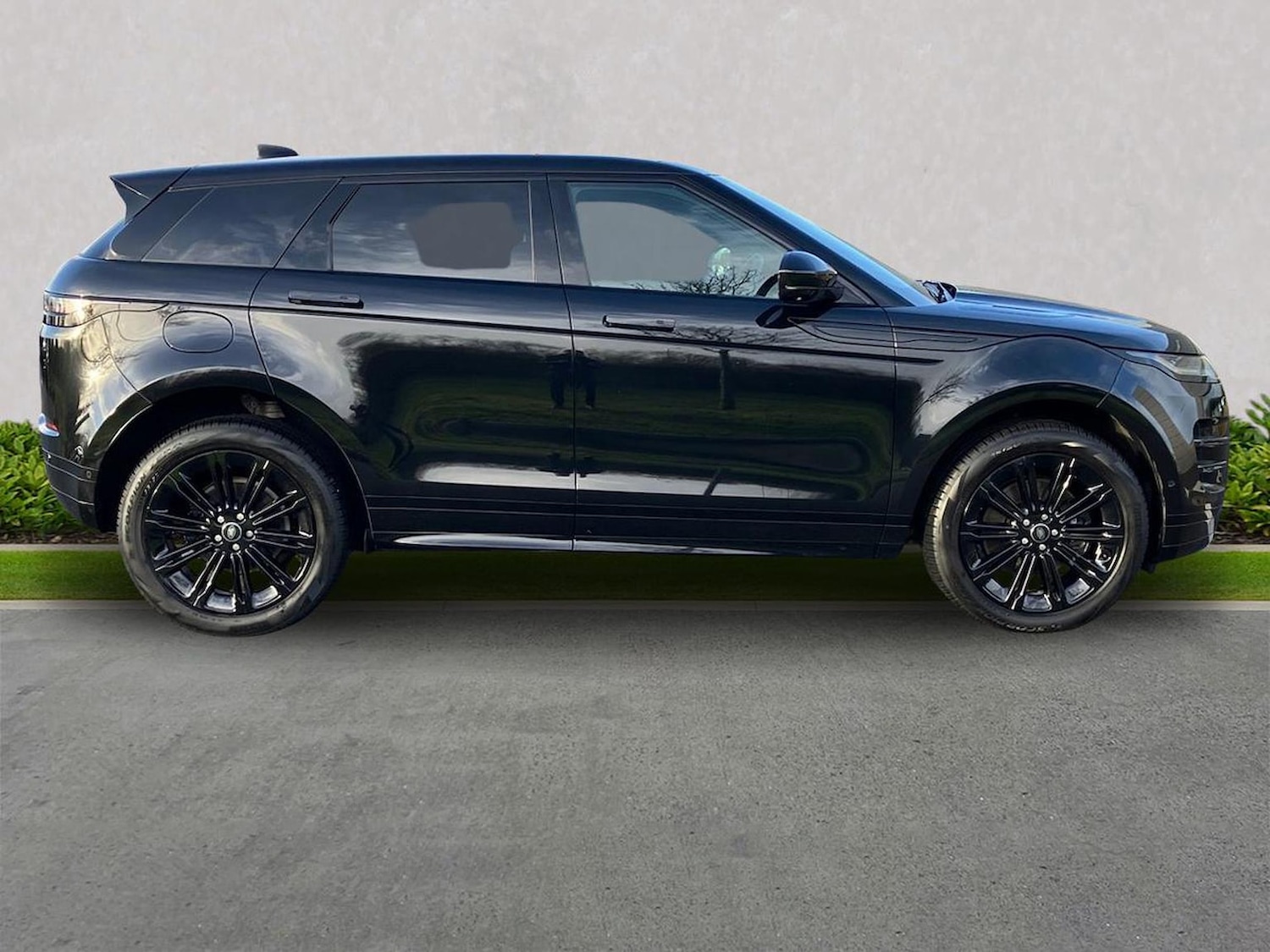 Used Land Rover Range Rover Evoque 2025 for sale - 77807304: Photo 5