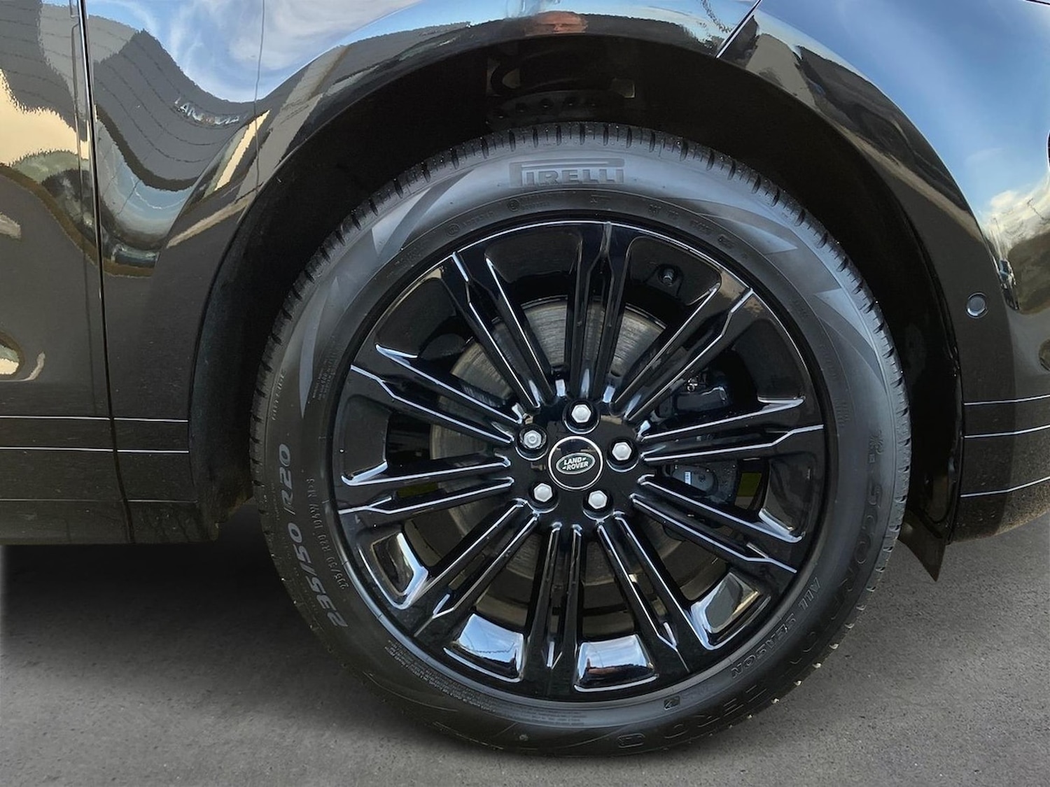 Used Land Rover Range Rover Evoque 2025 for sale - 77807304: Photo 8