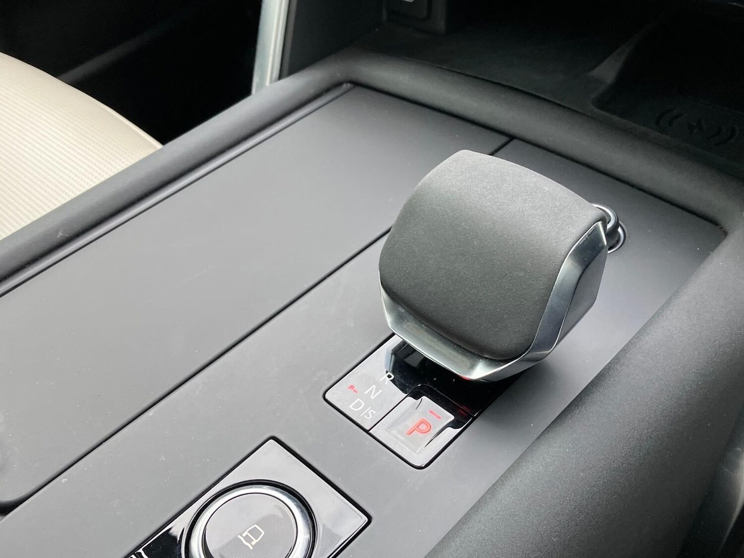 Used Land Rover Discovery 2023 for sale - 76547753: Photo 13