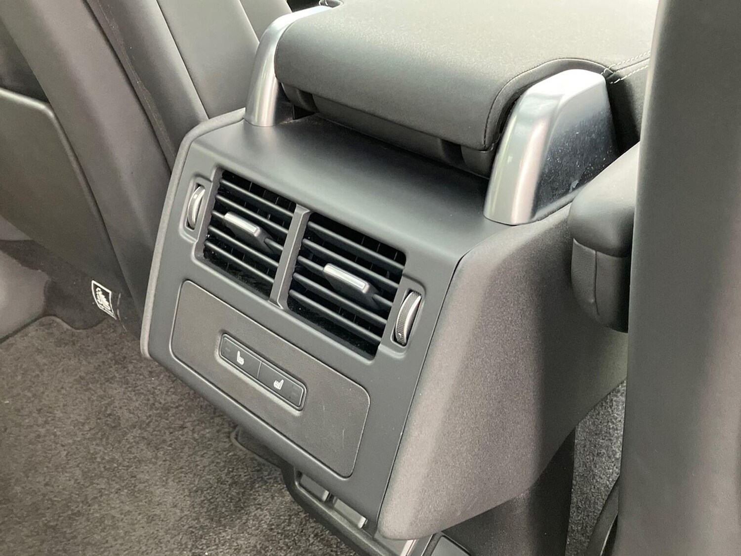 Used Land Rover Discovery 2023 for sale - 76547753: Photo 18