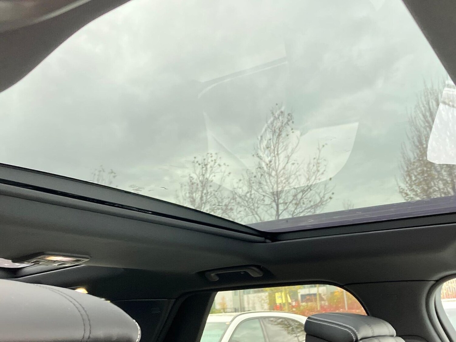 Used Land Rover Discovery 2023 for sale - 76547753: Photo 21