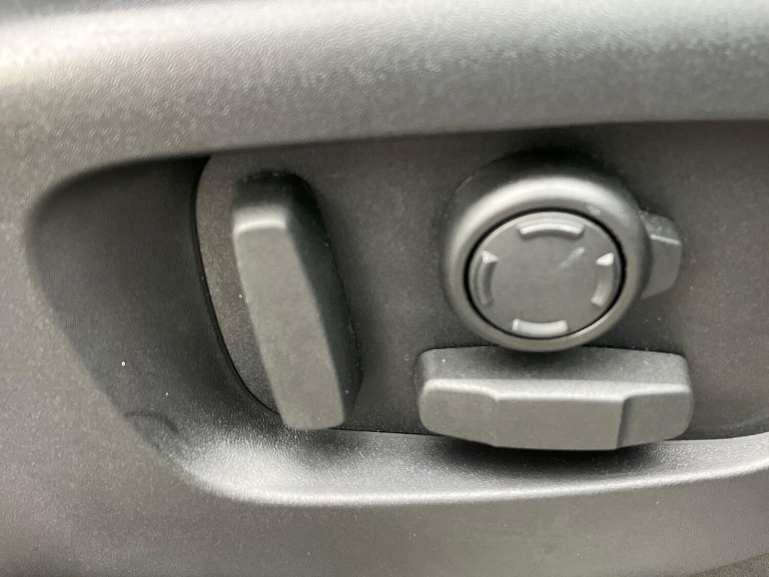 Used Land Rover Discovery 2023 for sale - 76547753: Photo 33