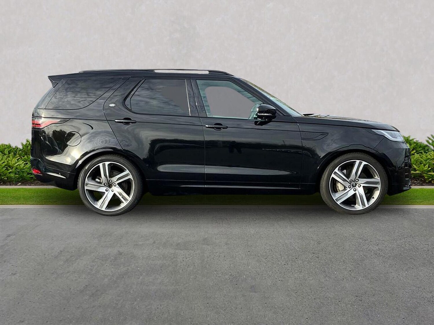 Used Land Rover Discovery 2023 for sale - 76547753: Photo 5