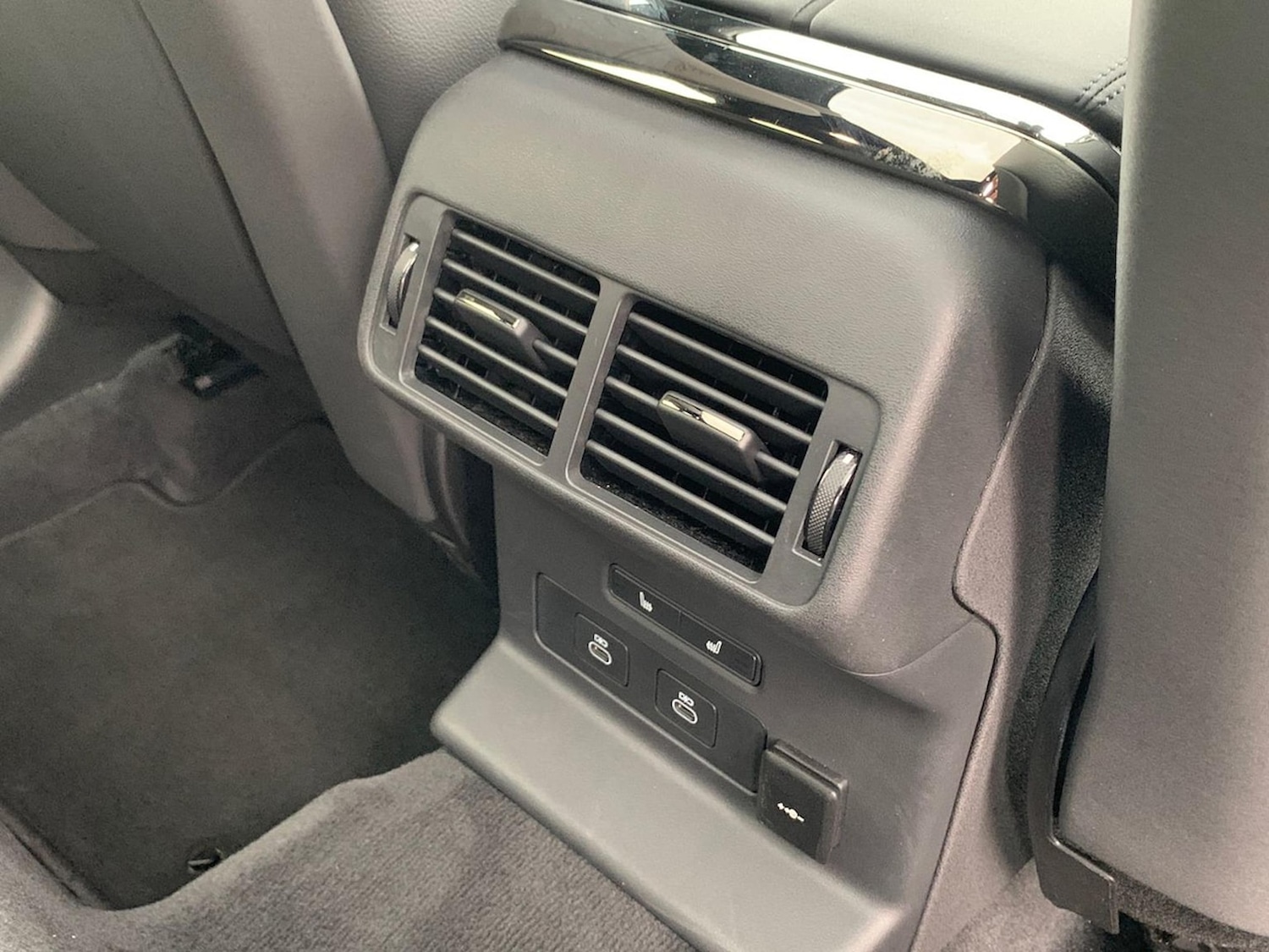 Used Land Rover Range Rover Velar 2025 for sale - 76403448: Photo 18