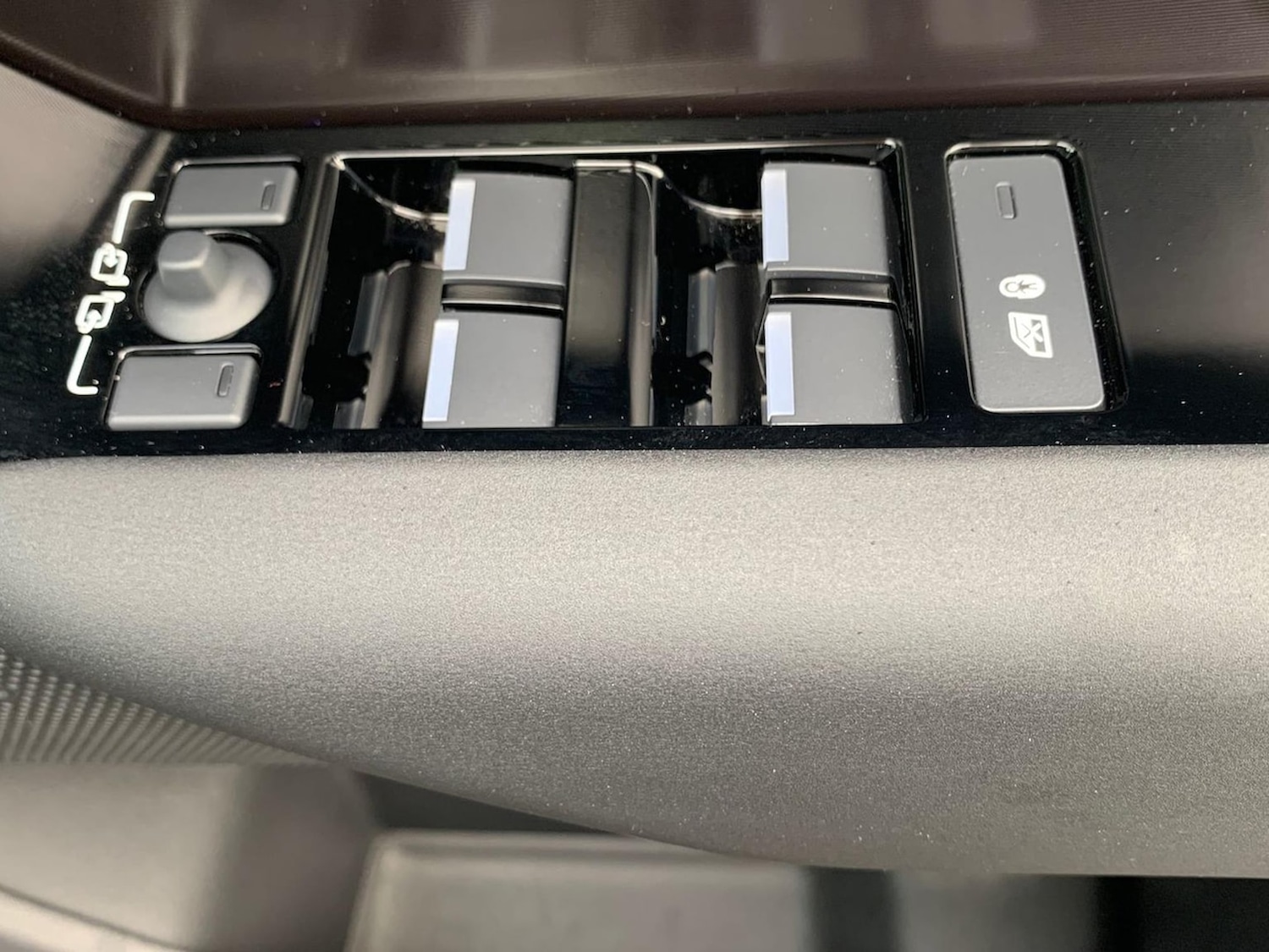 Used Land Rover Range Rover Velar 2025 for sale - 76403448: Photo 25