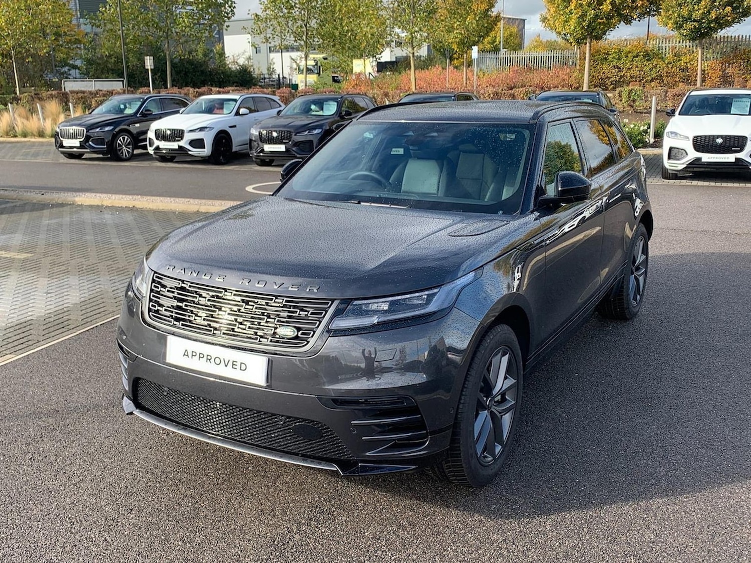 Used Land Rover Range Rover Velar 2025 for sale - 76403448: Photo 39