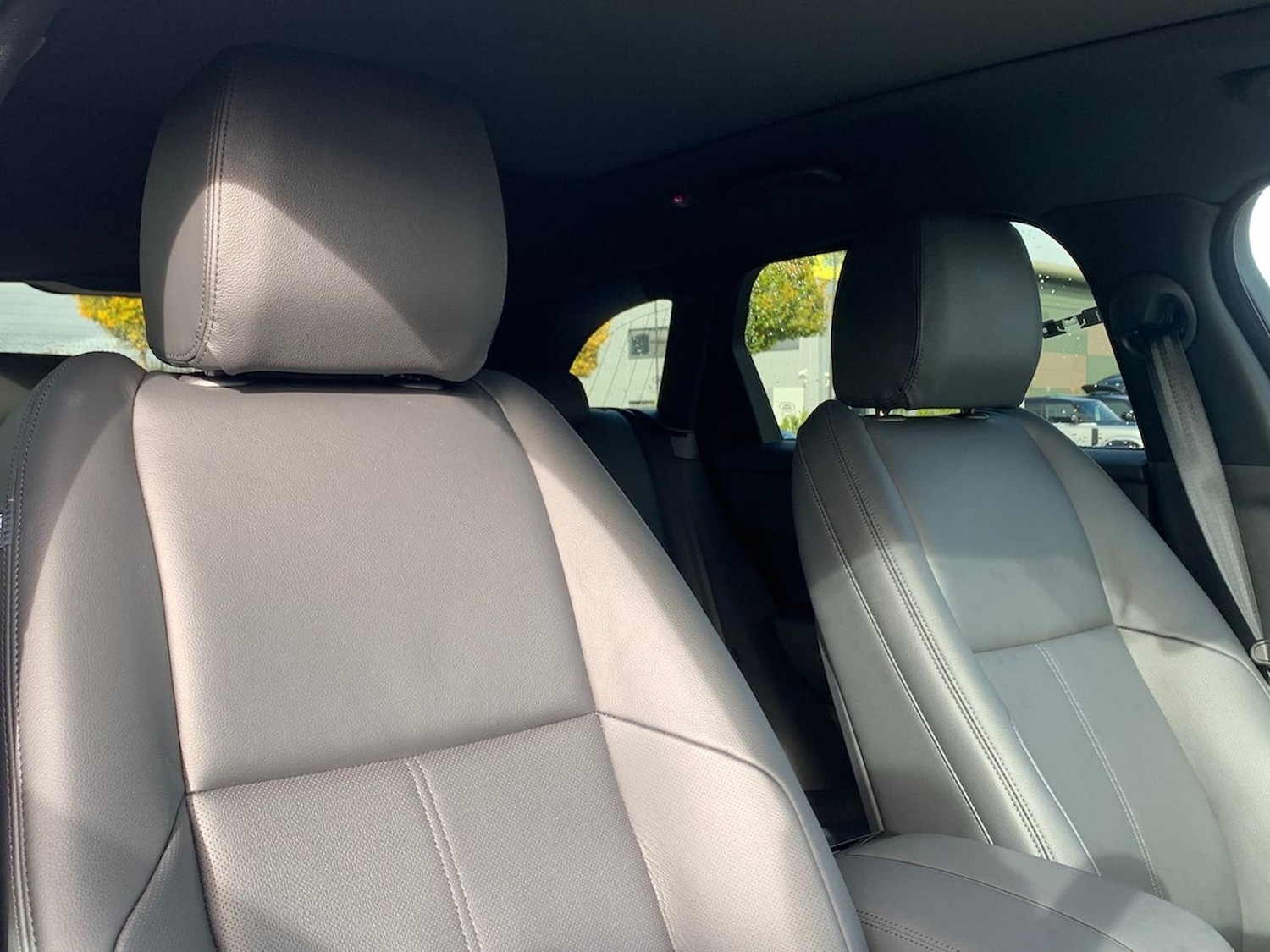 Used Land Rover Range Rover Velar 2025 for sale - 76403448: Photo 41