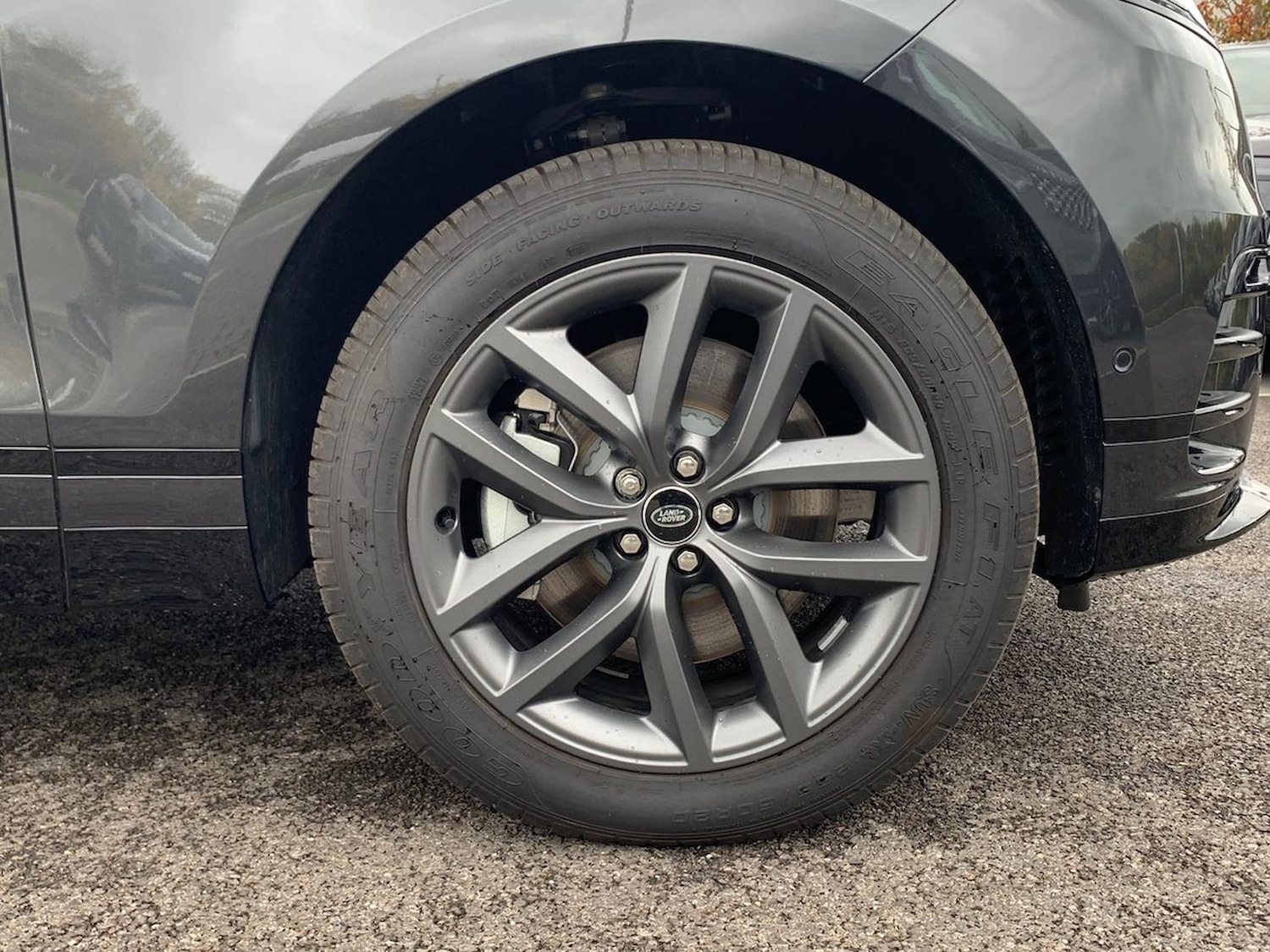 Used Land Rover Range Rover Velar 2025 for sale - 76403448: Photo 8