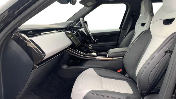 Used Land Rover Range Rover Sport 2024 for sale - 76187157: Photo 3