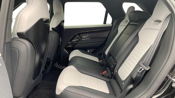 Used Land Rover Range Rover Sport 2024 for sale - 76187157: Photo 4
