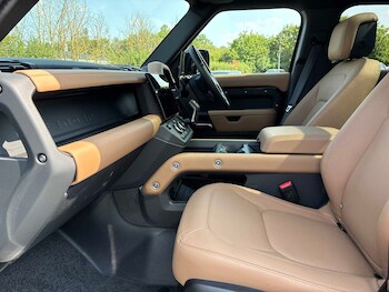 Used Land Rover Defender 2026 for sale - 79547762: Photo