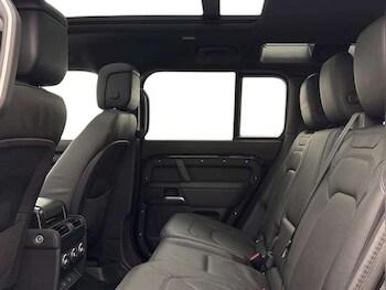 Used Land Rover Defender 2024 for sale - 78332636: Photo