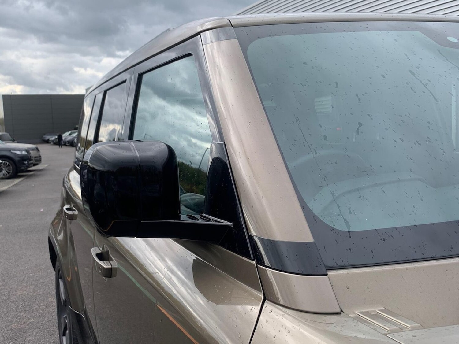 Used Land Rover Defender 2024 for sale - 75956584: Photo 33