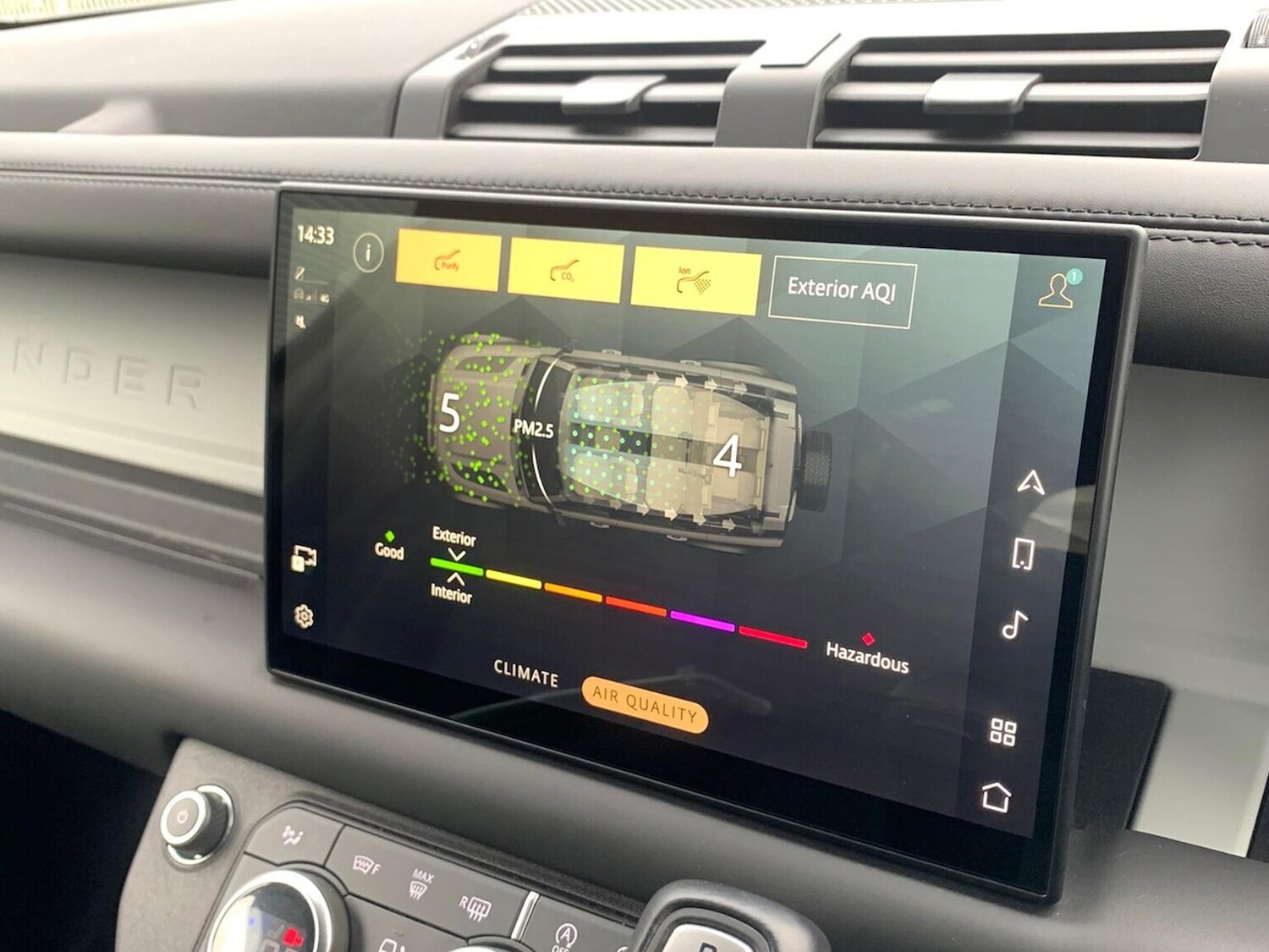 Used Land Rover Defender 2024 for sale - 75956584: Photo 40