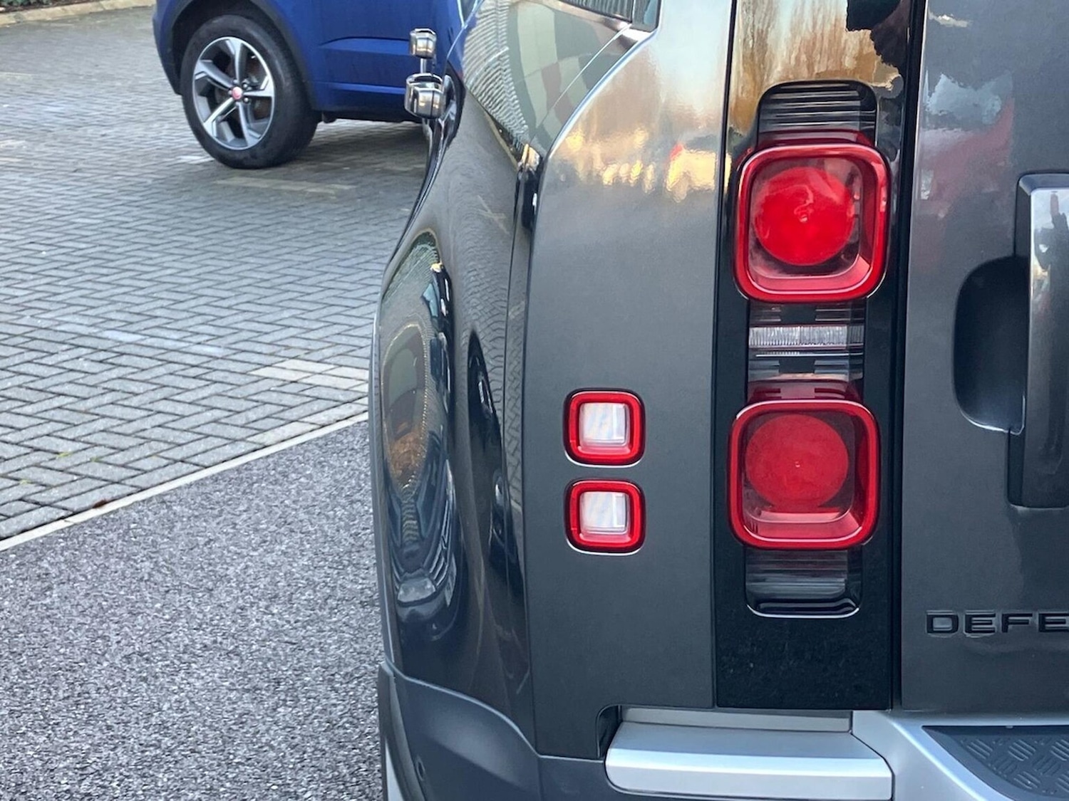 Used Land Rover Defender 2023 for sale - 78145914: Photo 21