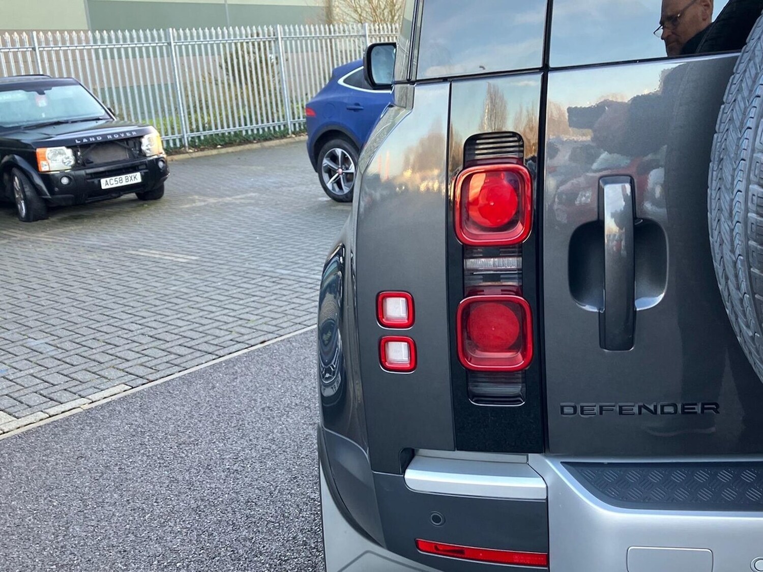 Used Land Rover Defender 2023 for sale - 78145914: Photo 28