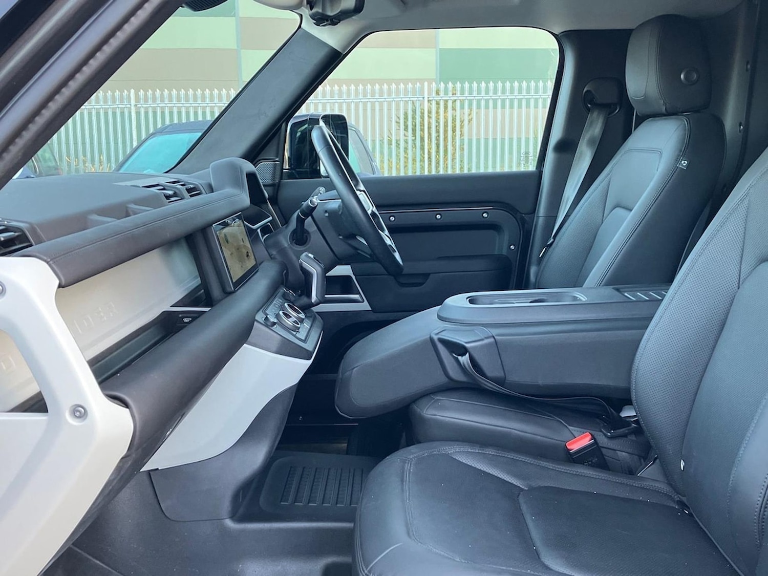 Used Land Rover Defender 2023 for sale - 78145914: Photo 39