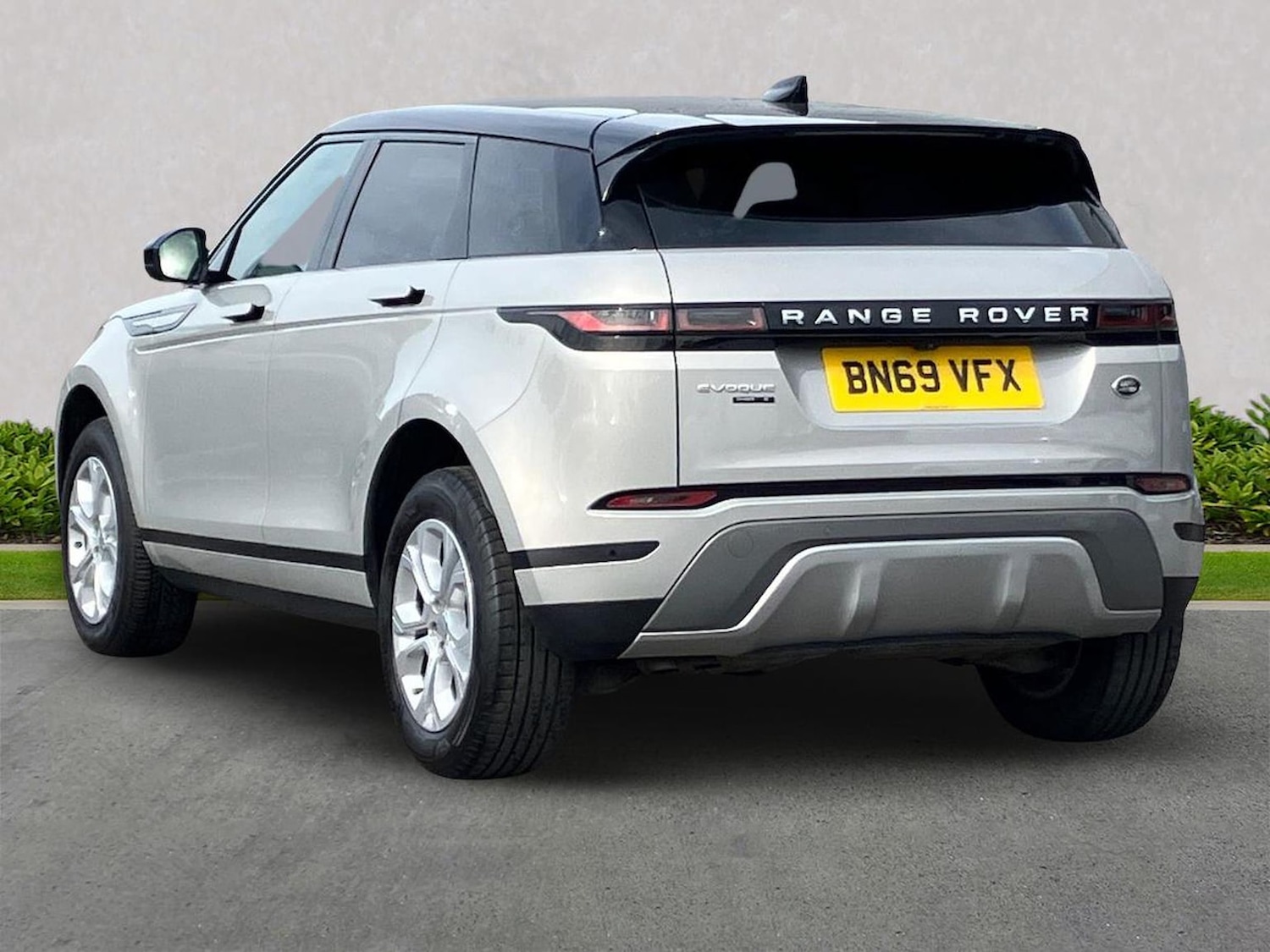 Used Land Rover Range Rover Evoque 2019 for sale - 78191793: Photo 2