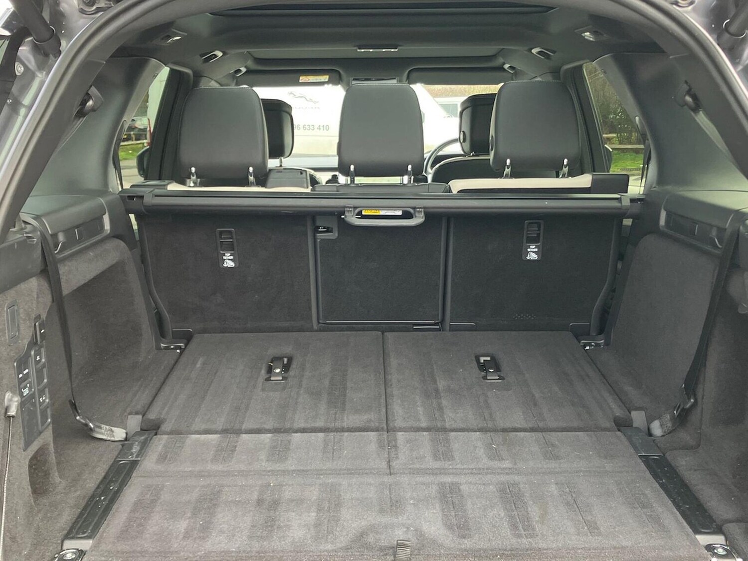 Used Land Rover Discovery 2023 for sale - 77845309: Photo 10