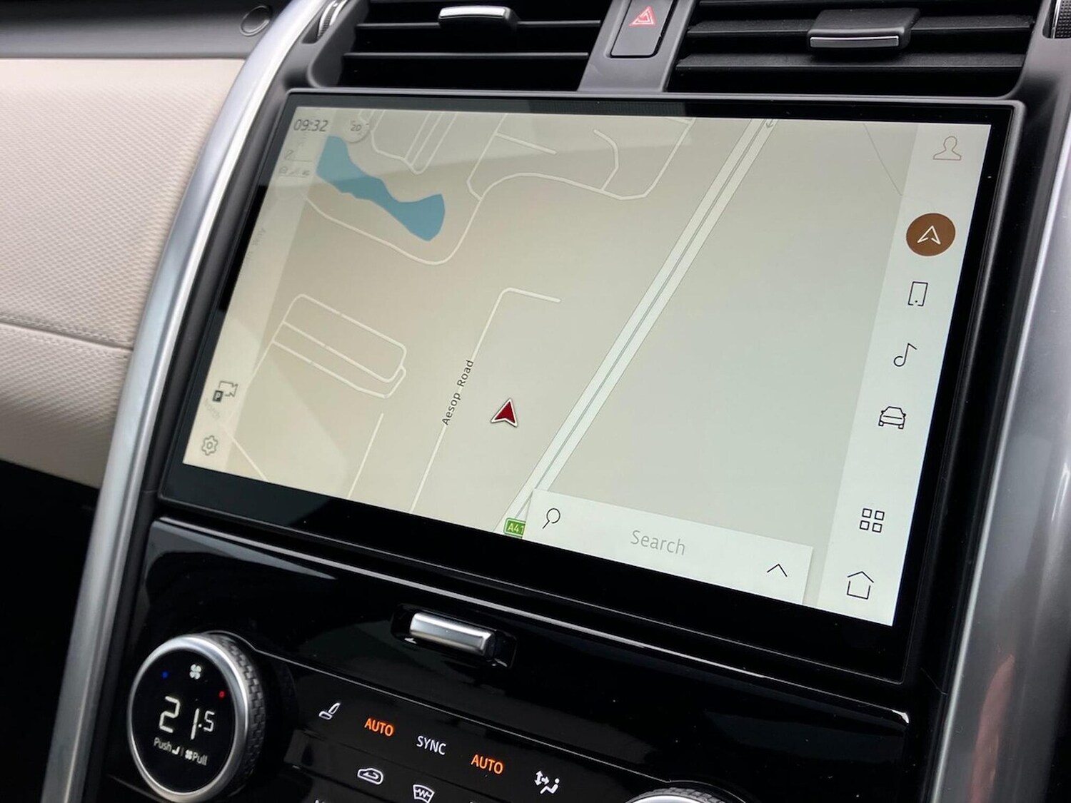 Used Land Rover Discovery 2023 for sale - 77845309: Photo 11