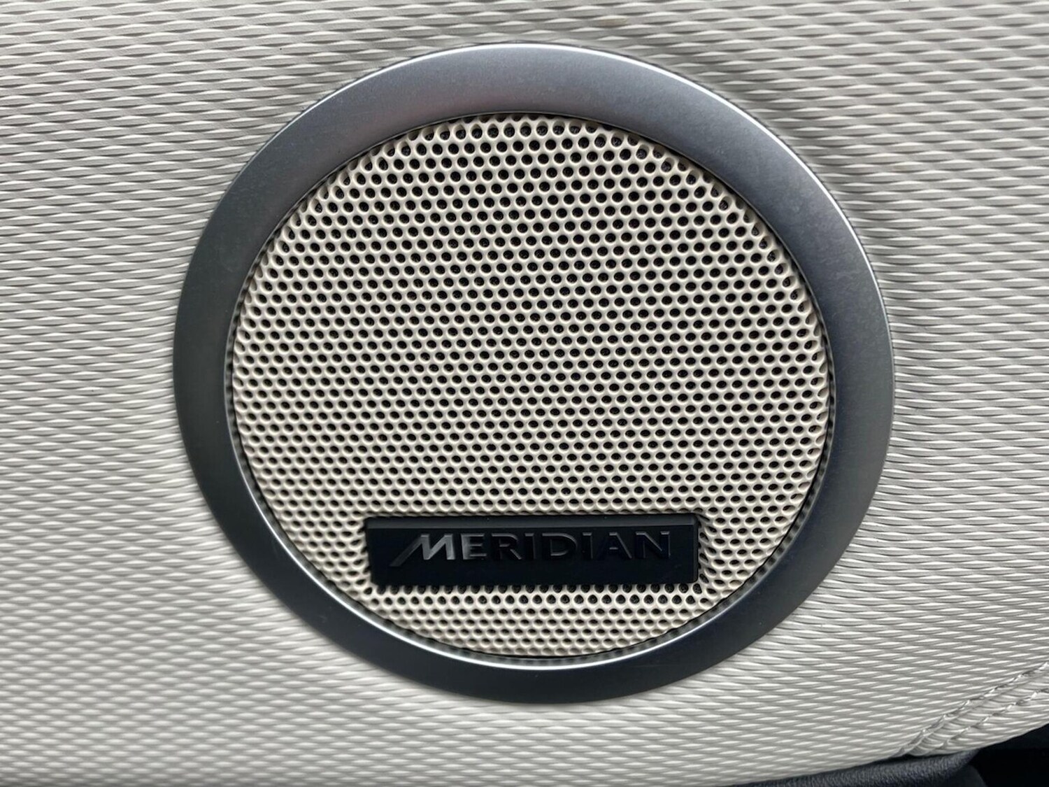 Used Land Rover Discovery 2023 for sale - 77845309: Photo 24