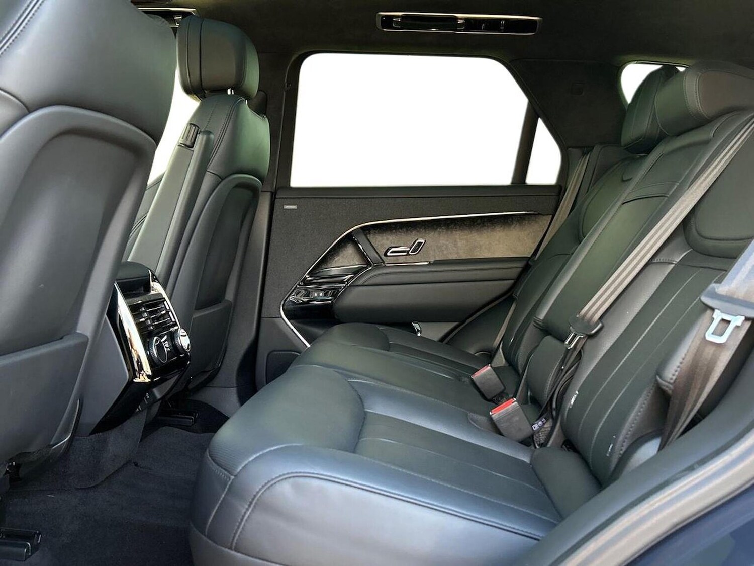 Used Land Rover Range Rover Sport 2023 for sale - 76655842: Photo 4