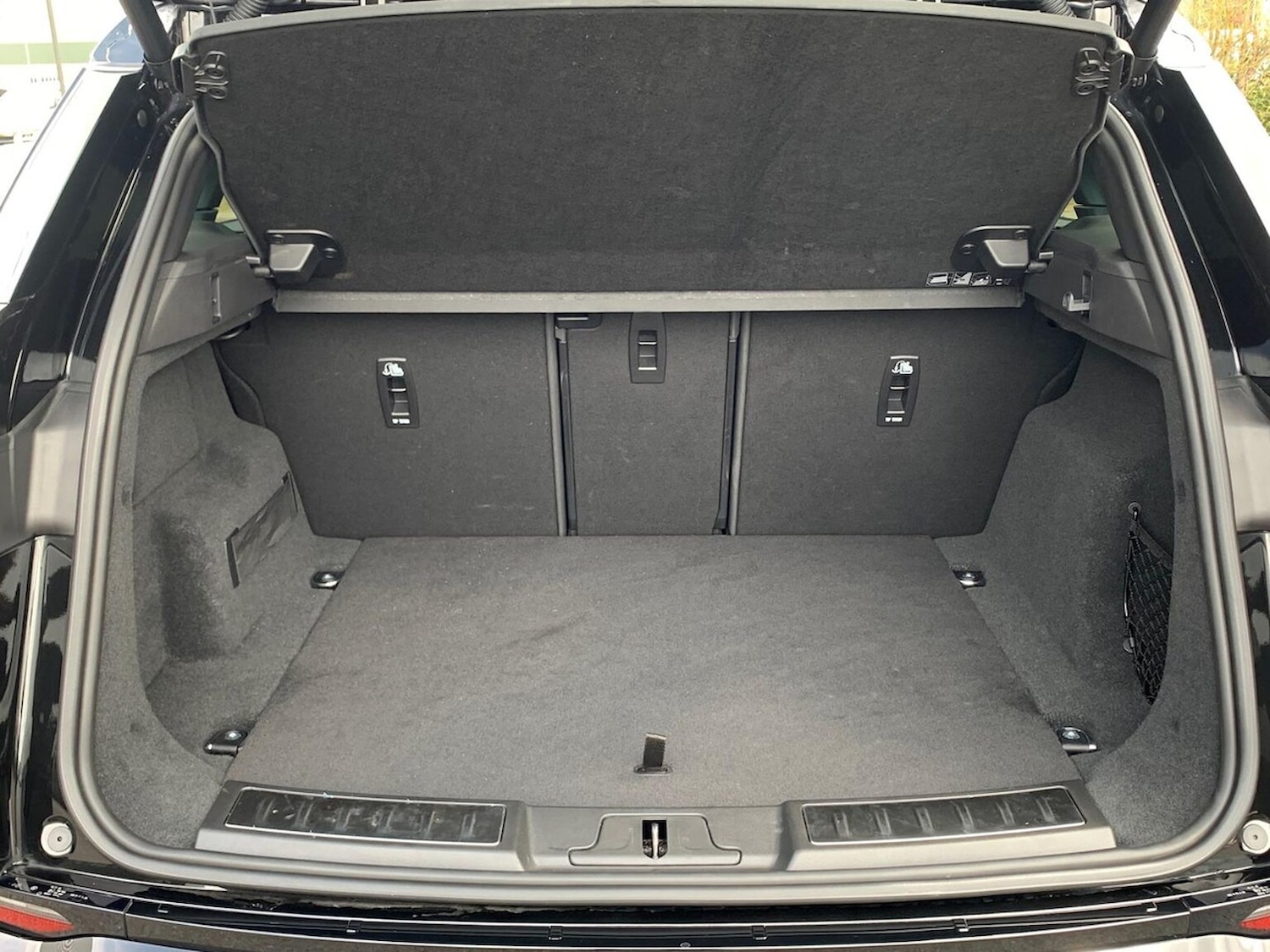 Used Land Rover Range Rover Evoque 2025 for sale - 76650258: Photo 10