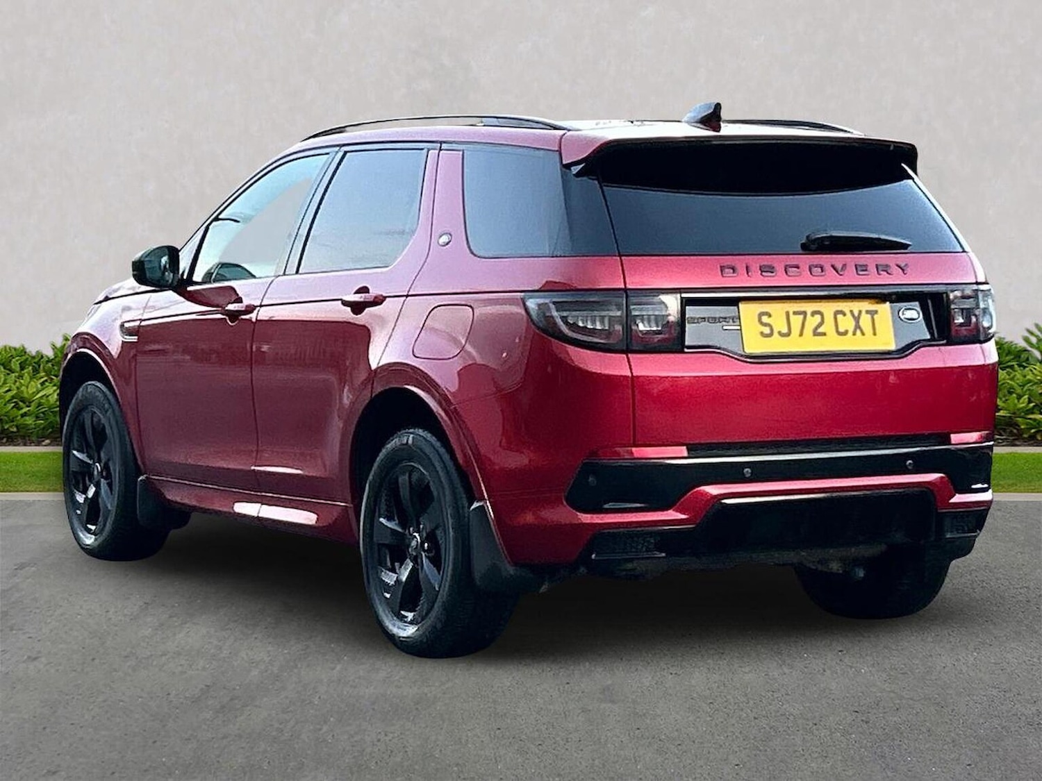 Used Land Rover Discovery Sport 2022 for sale - 76807552: Photo 2