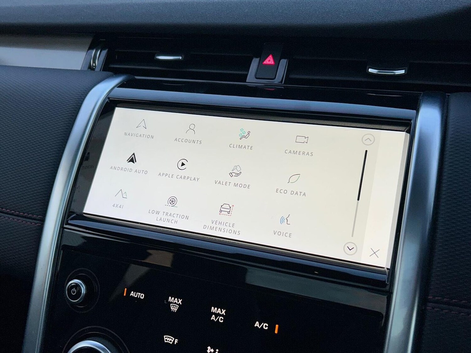 Used Land Rover Discovery Sport 2022 for sale - 76807552: Photo 24